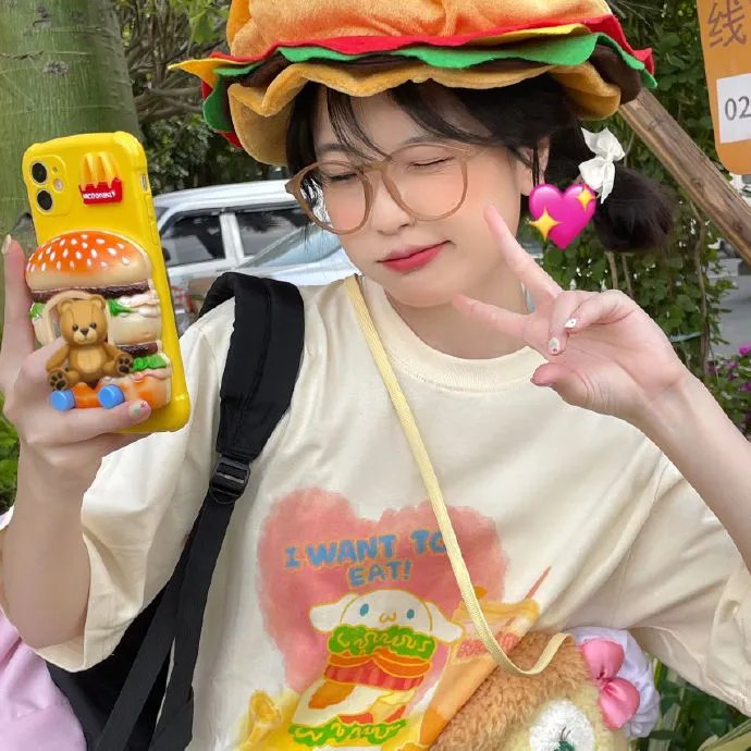 洞里的月亮